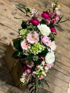 Designer's Choice – Winter Flowers – Art Florist & Gift Shoppe