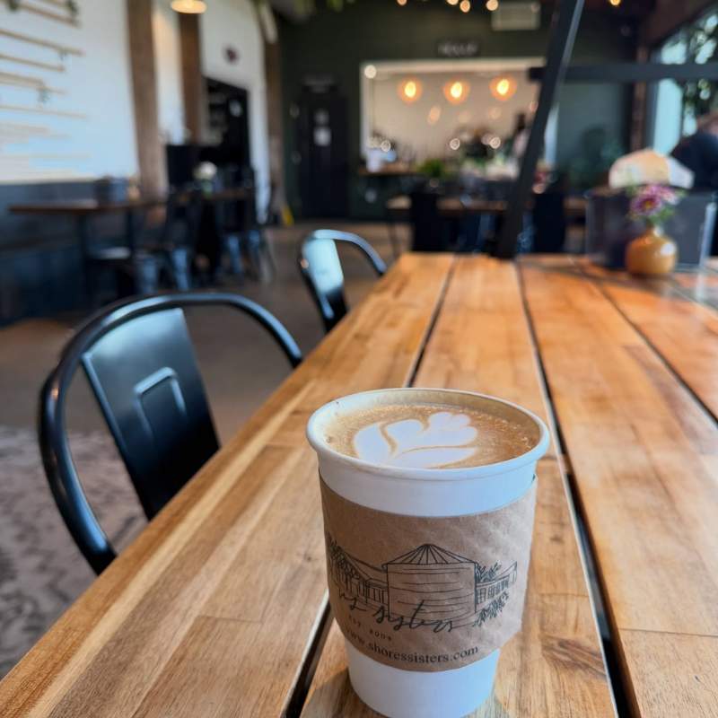 shores sisters cafe